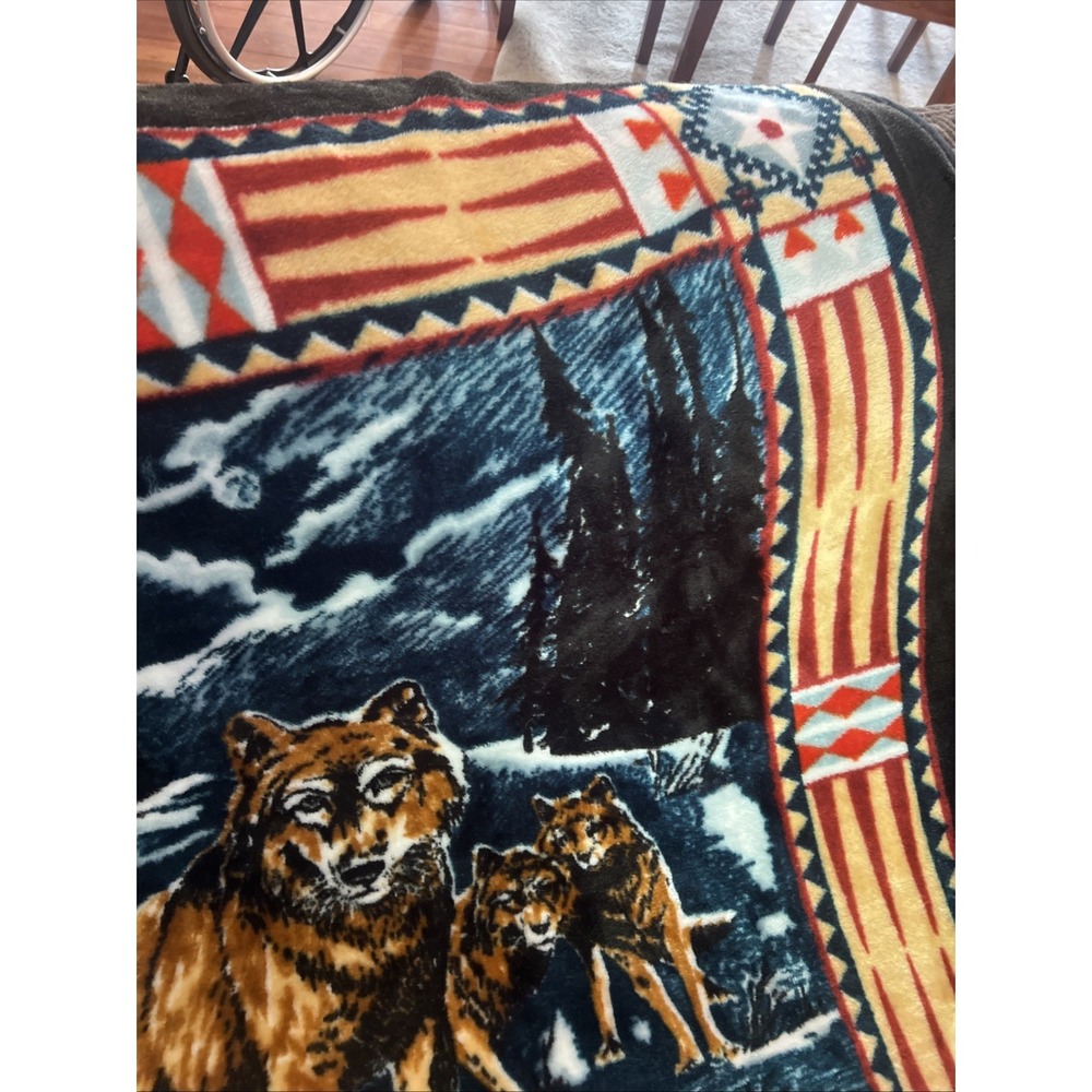 Vintage Novatex 60"‎ x 50" Wolf Acrylic Blend Fleece Blanket - Picture 6 of 6